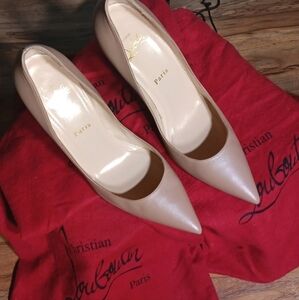 CHRISTIAN LOUBOUTIN Women's Nude Stiletto Pumps Heels Size 8-8.5 Euro 39